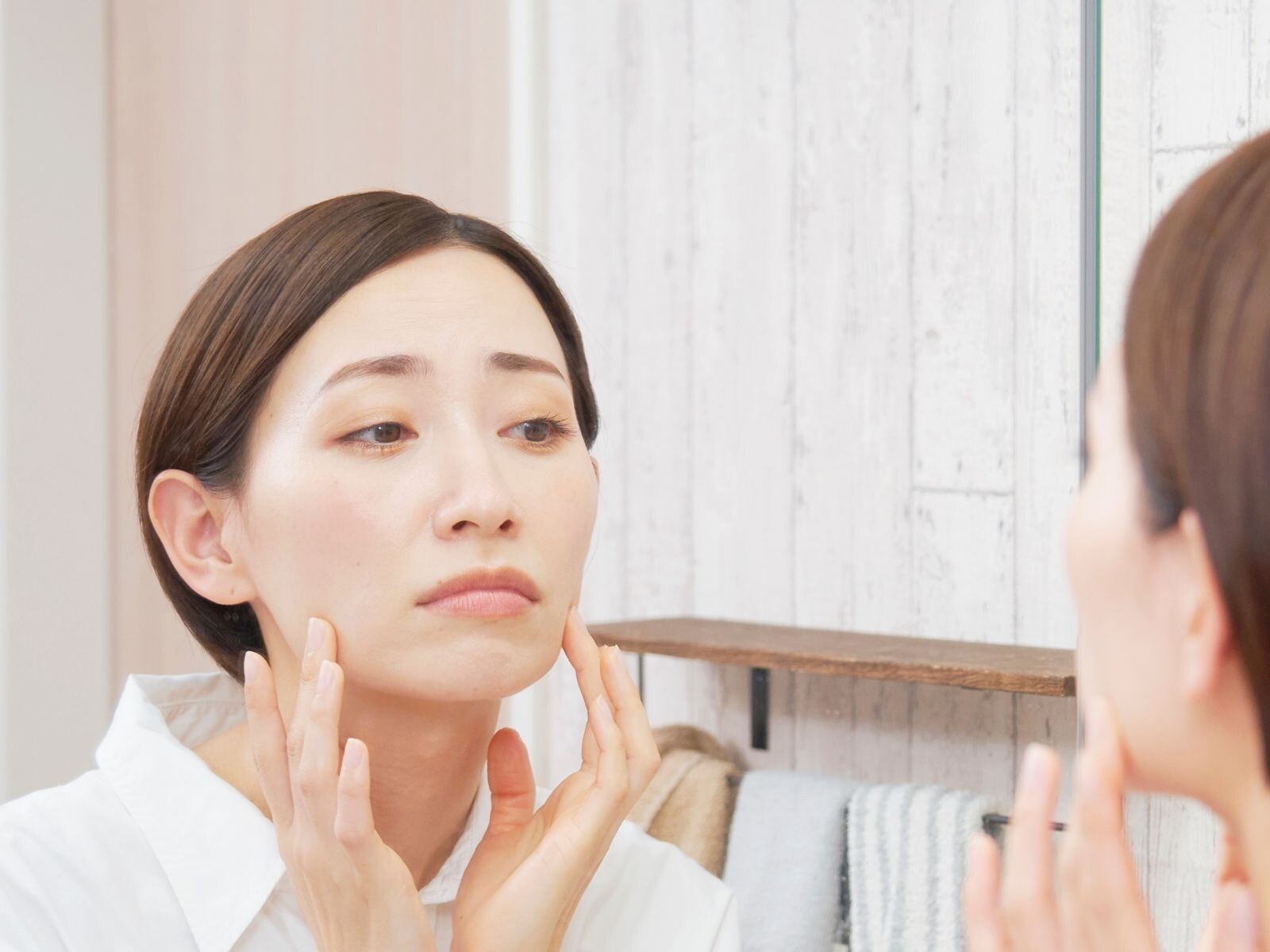Q. 「頭皮のコリが原因で、顔がたるむ」って本当ですか？
